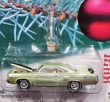 Johnny Lightning 70 1970 Plymouth Road Runner Holiday Muscle Christmas Tree Car