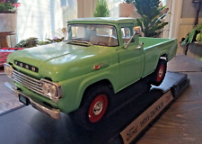 Road Signature 1959 Ford F-250 Pickup Truck 118 Scale Diecast Tourquise Green
